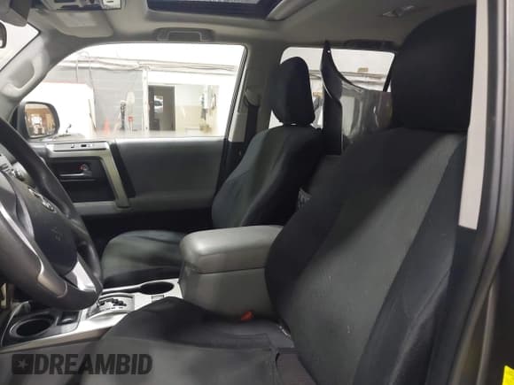 ✅ 2010 Toyota 4Runner SR5 • VIN: JTEBU5JR9A5007519 • Лот: 43569375. Опубликован ранее на IAAI с пробегом 256 222 миль. Бесплатный доступ к архиву аукционных продаж из США и подробный отчёт об истории автомобиля на DreamBid. Изображение 8.