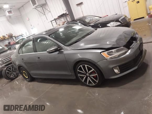 ✅ 2013 Volkswagen Jetta Autobahn • VIN: 3VW467AJ4DM234268 • Lot: 42006264. Listed on IAAI with 144,610 mi. Free auction sales archive from the USA and detailed vehicle history report at DreamBid. Image 14.