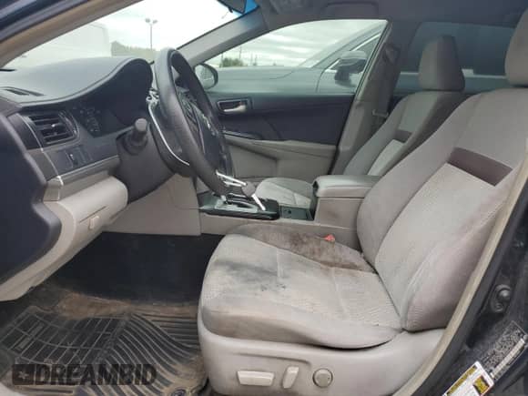 2013 Toyota Camry L z VIN 4T4BF1FK8DR286055, wystawiony jako Copart lot #70346645 z przebiegiem 198 456 mil mil oraz Czysty tytuł • Clean title. Historia ofert i sprzedaży dostępna na DreamBid. Obrazek 7.