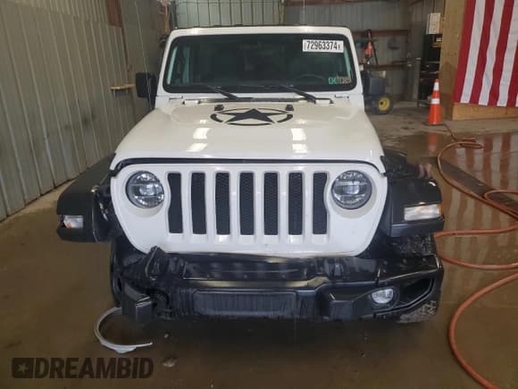 ✅ 2021 Jeep Wrangler Unlimited Freedom • VIN: 1C4HJXDG8MW649807 • Lot: 72963374. Wystawiony na Copart z przebiegiem 17 152 mil. Bezpłatny archiwum sprzedaży aukcyjnych z USA i szczegółowy raport historii pojazdu na DreamBid. Zdjęcie 5.
