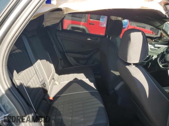 ✅ 2023 Volkswagen Jetta Sport • VIN: 3VWBM7BU4PM021962 • Лот: 90419965. Опубликован ранее на Copart с пробегом 35 672 миль. Бесплатный доступ к архиву аукционных продаж из США и подробный отчёт об истории автомобиля на DreamBid. Изображение 10.