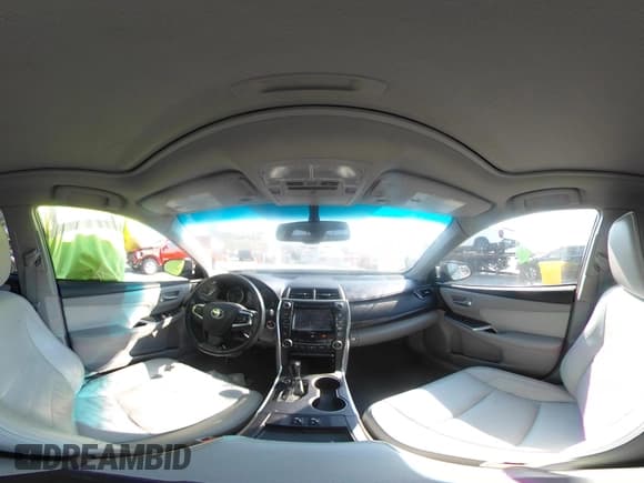 ✅ 2017 Toyota Camry SE • VIN: 4T1BF1FK5HU699485 • Lot: 43246779. Listed on IAAI with 113,852 mi. Free auction sales archive from the USA and detailed vehicle history report at DreamBid. Image 19.