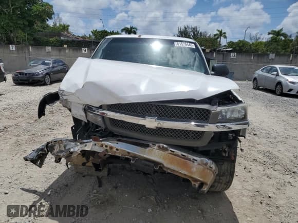 ✅ 2003 Chevrolet Silverado 2500HD LS • VIN: 1GCHC29U43Z174231 • Лот: 61579445. Опубликован ранее на Copart с пробегом Не указан. Бесплатный доступ к архиву аукционных продаж из США и подробный отчёт об истории автомобиля на DreamBid. Изображение 5.