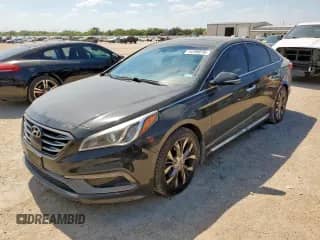 2017 Hyundai Sonata Sport z VIN 5NPE34AB8HH458940, wystawiony jako Copart lot #84299515 z przebiegiem 149 385 mil mil oraz Szkoda całkowita • Salvage title. Historia ofert i sprzedaży dostępna na DreamBid. Obrazek 1.