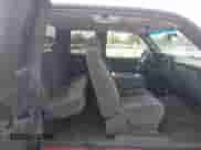 2005 Chevrolet Silverado 2500HD LS с VIN 1GCHK29U35E147891, выставлен на аукционе IAAI как лот 43159005 с пробегом 243 335 миль миль и . История ставок и продаж доступна на DreamBid. Изображение 8.