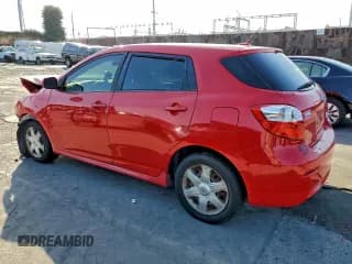 ✅ 2009 Toyota Matrix • VIN: 2T1KU40EX9C011235 • Lot: 94583395. Wystawiony na Copart z przebiegiem Nie podano. Bezpłatny archiwum sprzedaży aukcyjnych z USA i szczegółowy raport historii pojazdu na DreamBid. Zdjęcie 2.