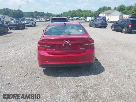 ✅ 2017 Hyundai Elantra SE • VIN: KMHD84LF6HU339606 • Lot: 42833925. Wystawiony na IAAI z przebiegiem 102 444 mil. Bezpłatny archiwum sprzedaży aukcyjnych z USA i szczegółowy raport historii pojazdu na DreamBid. Zdjęcie 16.
