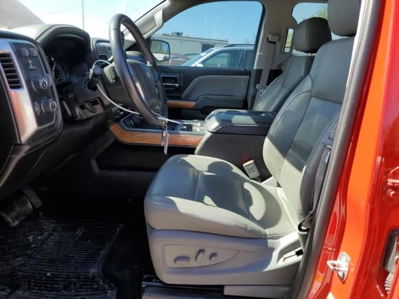 ✅ 2014 Chevrolet Silverado 1500 LTZ • VIN: 3GCUKSEJ3EG326628 • Лот: 53113765. Опубликован ранее на Copart с пробегом 134 798 миль. Бесплатный доступ к архиву аукционных продаж из США и подробный отчёт об истории автомобиля на DreamBid. Изображение 7.