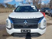 ✅ 2023 Mitsubishi Outlander ES • VIN: JA4J4TA83PZ036036 • Lot: 41887274. Wystawiony na IAAI z przebiegiem 26 881 mil. Bezpłatny archiwum sprzedaży aukcyjnych z USA i szczegółowy raport historii pojazdu na DreamBid. Zdjęcie 12.