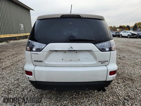 ✅ 2012 Mitsubishi Outlander GT • VIN: JA4JT5AX8CU013624 • Lot: 91744535. Listed on Copart with 161,942 mi. Free auction sales archive from the USA and detailed vehicle history report at DreamBid. Image 6.