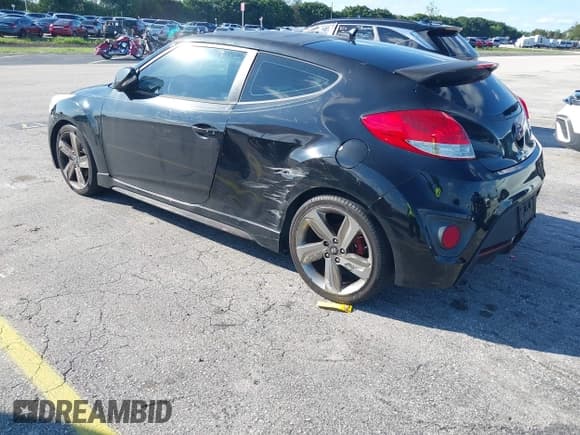 ✅ 2013 Hyundai Veloster Turbo • VIN: KMHTC6AE2DU156634 • Lot: 43422407. Wystawiony na IAAI z przebiegiem 172 612 mil. Bezpłatny archiwum sprzedaży aukcyjnych z USA i szczegółowy raport historii pojazdu na DreamBid. Zdjęcie 3.