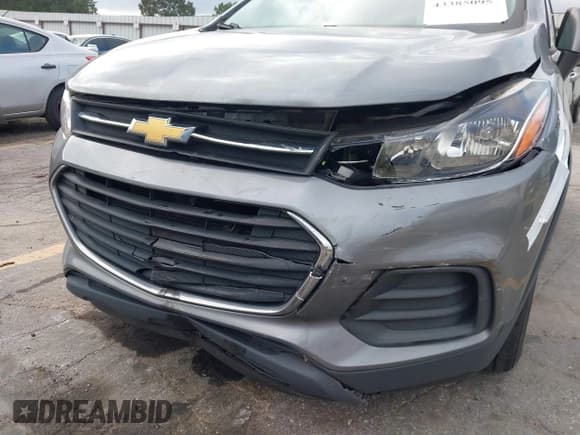 ✅ 2020 Chevrolet Trax LS • VIN: 3GNCJKSB9LL151003 • Lot: 43385095. Listed on IAAI with 112,615 mi. Free auction sales archive from the USA and detailed vehicle history report at DreamBid. Image 6.