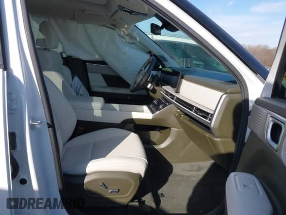 2024 Hyundai Santa Fe Calligraphy с VIN 5NMP5DGL4RH014245, выставлен на аукционе IAAI как лот 41672038 с пробегом 14 658 миль миль и . История ставок и продаж доступна на DreamBid. Изображение 5.