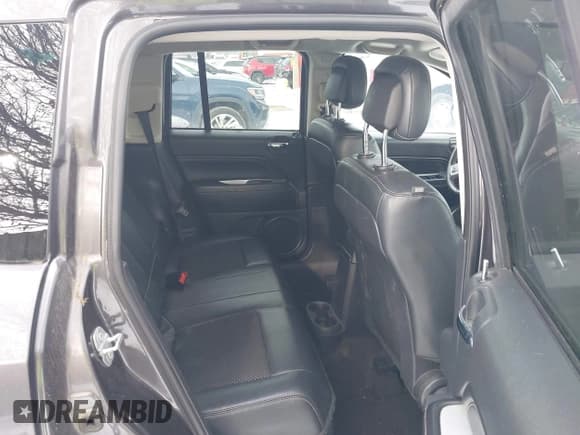 ✅ 2017 Jeep Compass Latitude • VIN: 1C4NJCEA4HD206951 • Lot: 43881332. Listed on IAAI with 177,675 mi. Free auction sales archive from the USA and detailed vehicle history report at DreamBid. Image 8.