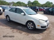 ✅ 2008 Volkswagen Jetta SE • VIN: 3VWRM71K18M022308 • Lot: 42404727. Listed on IAAI with 221,726 mi. Free auction sales archive from the USA and detailed vehicle history report at DreamBid. Image 1.