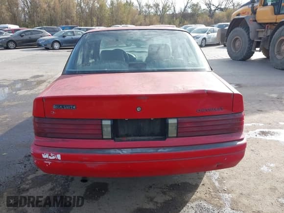✅ 1996 Chevrolet Corsica • VIN: 1G1LD5546TY100435 • Лот: 43684865. Опубликован ранее на IAAI с пробегом 141 619 миль. Бесплатный доступ к архиву аукционных продаж из США и подробный отчёт об истории автомобиля на DreamBid. Изображение 16.