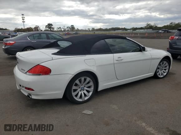 ✅ 2007 BMW 6 Series 650i • VIN: WBAEK13517CN84217 • Lot: 87413775. Wystawiony na Copart z przebiegiem 92 851 mil. Bezpłatny archiwum sprzedaży aukcyjnych z USA i szczegółowy raport historii pojazdu na DreamBid. Zdjęcie 3.