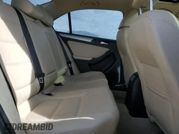 ✅ 2013 Volkswagen Jetta SE • VIN: 3VWDX7AJ2DM254273 • Lot: 49762265. Wystawiony na Copart z przebiegiem 135 012 mil. Bezpłatny archiwum sprzedaży aukcyjnych z USA i szczegółowy raport historii pojazdu na DreamBid. Zdjęcie 10.