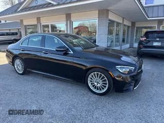 ✅ 2023 Mercedes-Benz E 350 • VIN: W1KZF8EB2PB100118 • Lot: 43758337. Wystawiony na IAAI z przebiegiem 79 154 mil. Bezpłatny archiwum sprzedaży aukcyjnych z USA i szczegółowy raport historii pojazdu na DreamBid. Zdjęcie 1.