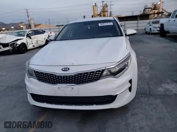 ✅ 2017 Kia Optima EX • VIN: 5XXGU4L33HG144877 • Лот: 90937415. Опубликован ранее на Copart с пробегом 167 546 миль. Бесплатный доступ к архиву аукционных продаж из США и подробный отчёт об истории автомобиля на DreamBid. Изображение 13.