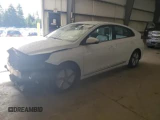 ✅ 2021 Hyundai Ioniq SE • VIN: KMHC75LC0MU260811 • Lot: 82023644. Wystawiony na Copart z przebiegiem 83 366 mil. Bezpłatny archiwum sprzedaży aukcyjnych z USA i szczegółowy raport historii pojazdu na DreamBid. Zdjęcie 1.