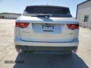 ✅ 2017 Jaguar F-Pace 20d R-Sport • VIN: SADCL2BN3HA098895 • Lot: 57343355. Listed on Copart with 122,041 mi. Free auction sales archive from the USA and detailed vehicle history report at DreamBid. Image 6.