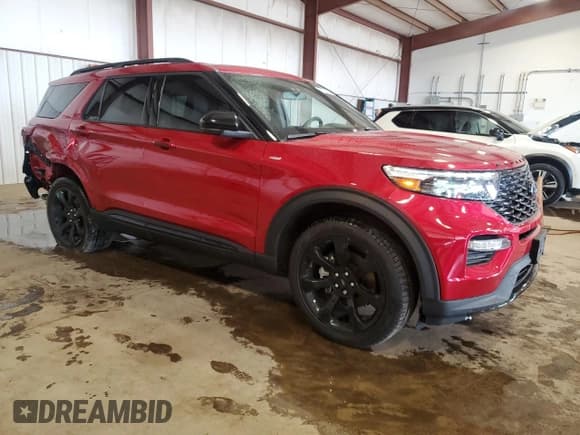 ✅ 2024 Ford Explorer ST-Line • VIN: 1FMSK8KH3RGA59225 • Lot: 60238245. Listed on Copart with 8,043 mi. Free auction sales archive from the USA and detailed vehicle history report at DreamBid. Image 4.