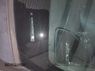 2019 Chevrolet Silverado 1500 LT с VIN 1GCRWCED4KZ178401, выставлен на аукционе IAAI как лот 43104616 с пробегом 116 636 миль миль и . История ставок и продаж доступна на DreamBid. Изображение 1.