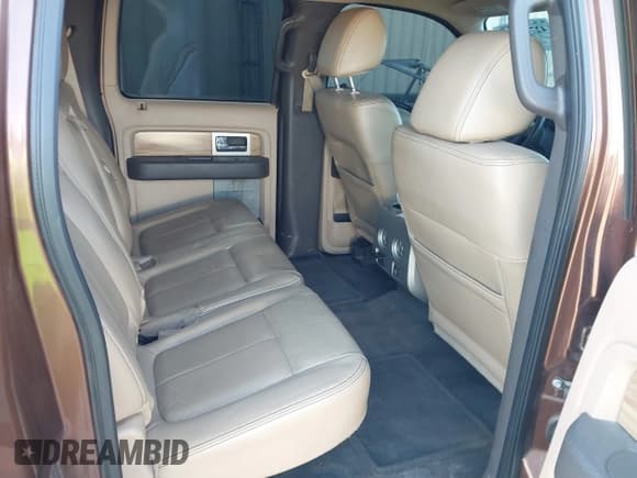 ✅ 2011 Ford F-150 XL • VIN: 1FTFW1EF9BFA30173 • Lot: 42780192. Listed on IAAI with 258,725 mi. Free auction sales archive from the USA and detailed vehicle history report at DreamBid. Image 8.