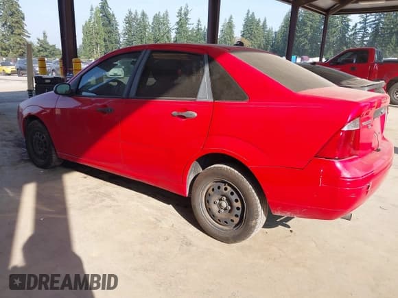 ✅ 2007 Ford Focus S • VIN: 1FAHP34NX7W237758 • Lot: 43127082. Listed on IAAI with 169,548 mi. Free auction sales archive from the USA and detailed vehicle history report at DreamBid. Image 3.