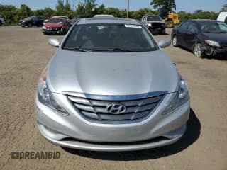 ✅ 2013 Hyundai Sonata GLS • VIN: 5NPEB4AC9DH637638 • Lot: 69051544. Listed on Copart with 125,099 mi. Free auction sales archive from the USA and detailed vehicle history report at DreamBid. Image 5.