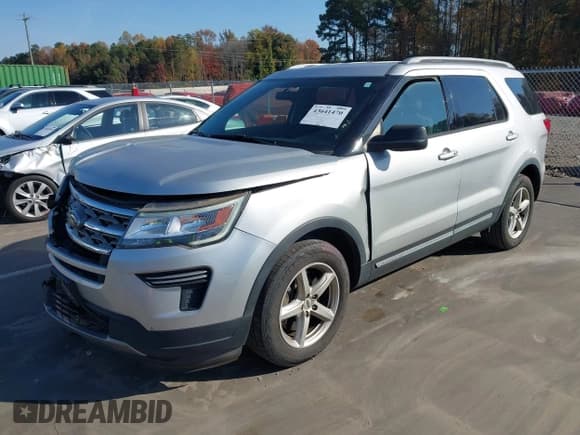 ✅ 2018 Ford Explorer XLT • VIN: 1FM5K7D85JGB03718 • Lot: 43641470. Listed on IAAI with 160,370 mi. Free auction sales archive from the USA and detailed vehicle history report at DreamBid. Image 2.