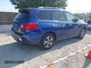 ✅ 2017 Nissan Pathfinder S • VIN: 5N1DR2MM2HC617907 • Лот: 42698760. Опубликован ранее на IAAI с пробегом 81 979 миль. Бесплатный доступ к архиву аукционных продаж из США и подробный отчёт об истории автомобиля на DreamBid. Изображение 4.