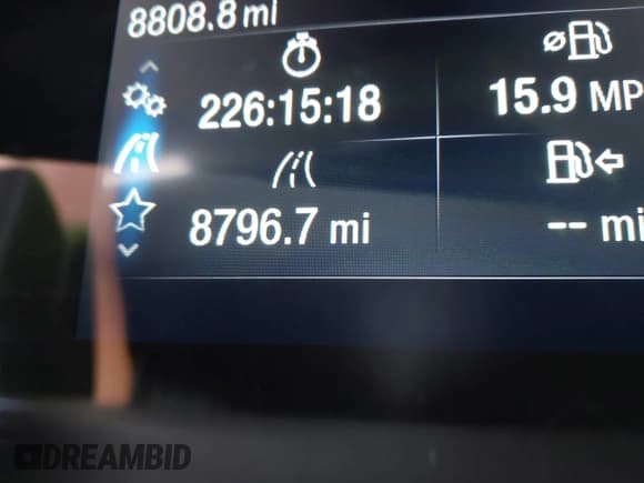 ✅ 2025 Ford Transit Passenger XL • VIN: 1FBAX2Y84SKA50207 • Lot: 43013050. Wystawiony na IAAI z przebiegiem 8 796 mil. Bezpłatny archiwum sprzedaży aukcyjnych z USA i szczegółowy raport historii pojazdu na DreamBid. Zdjęcie 15.