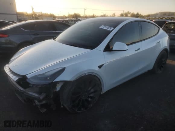 ✅ 2022 Tesla Model Y Performance • VIN: 7SAYGDEF8NF490332 • Lot: 71229425. Listed on Copart with 77,145 mi. Free auction sales archive from the USA and detailed vehicle history report at DreamBid. Image 1.