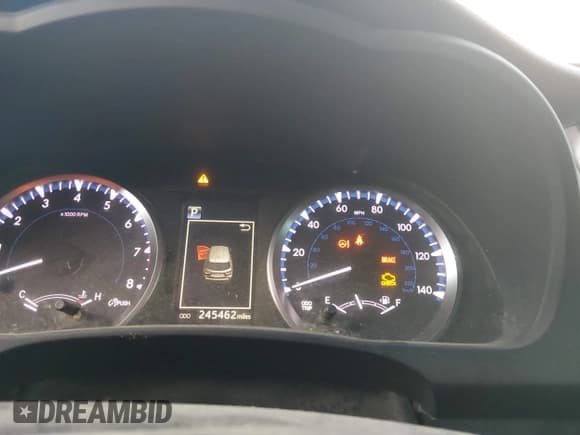 ✅ 2017 Toyota Highlander LE • VIN: 5TDZZRFH3HS205187 • Lot: 43913190. Wystawiony na IAAI z przebiegiem 245 462 mil. Bezpłatny archiwum sprzedaży aukcyjnych z USA i szczegółowy raport historii pojazdu na DreamBid. Zdjęcie 7.