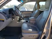 ✅ 2009 Kia Borrego EX • VIN: KNDJH741895011255 • Lot: 83866654. Listed on Copart with 175,331 mi. Free auction sales archive from the USA and detailed vehicle history report at DreamBid. Image 7.