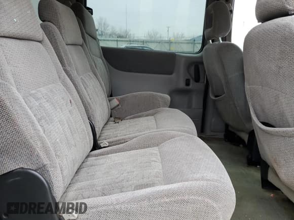 ✅ 2001 Pontiac Montana 1SJ • VIN: 1GMDX13E11D145757 • Lot: 44609575. Wystawiony na Copart z przebiegiem 355 539 mil. Bezpłatny archiwum sprzedaży aukcyjnych z USA i szczegółowy raport historii pojazdu na DreamBid. Zdjęcie 11.