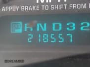 ✅ 2002 Chevrolet Suburban LS • VIN: 3GNEC16Z92G145553 • Лот: 43080985. Опубликован ранее на IAAI с пробегом 218 557 миль. Бесплатный доступ к архиву аукционных продаж из США и подробный отчёт об истории автомобиля на DreamBid. Изображение 7.