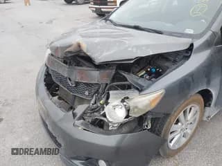 ✅ 2010 Toyota Corolla S • VIN: 2T1BU4EE4AC513915 • Лот: 43761125. Опубликован ранее на IAAI с пробегом Не указан. Бесплатный доступ к архиву аукционных продаж из США и подробный отчёт об истории автомобиля на DreamBid. Изображение 6.