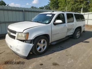 ✅ 2009 Chevrolet Suburban 2LT • VIN: 1GNFC260X9R251418 • Lot: 72032294. Wystawiony na Copart z przebiegiem 356 395 mil. Bezpłatny archiwum sprzedaży aukcyjnych z USA i szczegółowy raport historii pojazdu na DreamBid. Zdjęcie 1.