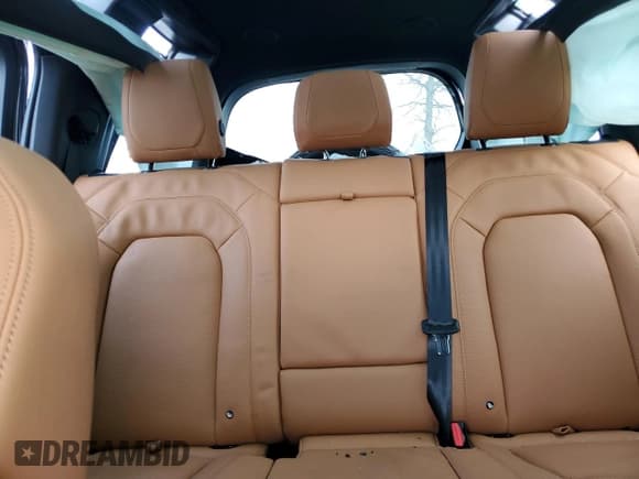 ✅ 2023 Land Rover Defender V8 • VIN: SALEWEEE9P2204485 • Лот: 44490125. Опубликован ранее на Copart с пробегом Не указан. Бесплатный доступ к архиву аукционных продаж из США и подробный отчёт об истории автомобиля на DreamBid. Изображение 10.