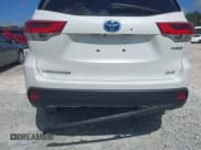 ✅ 2019 Toyota Highlander Hybrid XLE • VIN: 5TDJGRFH2KS074506 • Лот: 42684289. Опубликован ранее на IAAI с пробегом 32 785 миль. Бесплатный доступ к архиву аукционных продаж из США и подробный отчёт об истории автомобиля на DreamBid. Изображение 21.