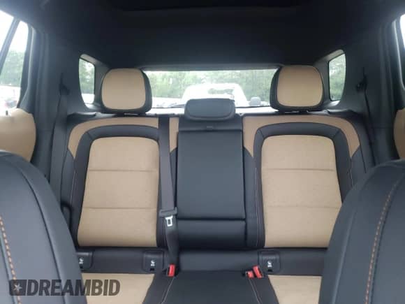 2025 Chevrolet Equinox AWD ACTIV с VIN 3GNAXSEG0SL189912, выставлен на аукционе Copart как лот 54781105 с пробегом 988 миль миль и Списание • Salvage title. История ставок и продаж доступна на DreamBid. Изображение 10.