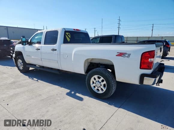 ✅ 2011 Chevrolet Silverado 2500HD LT • VIN: 1GC1KXCG4BF240751 • Lot: 66738225. Listed on Copart with 119,325 mi. Free auction sales archive from the USA and detailed vehicle history report at DreamBid. Image 2.