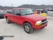 ✅ 2002 Chevrolet S-10 LS • VIN: 1GCDT19W928196725 • Лот: 41460012. Опубликован ранее на IAAI с пробегом 191 621 миль. Бесплатный доступ к архиву аукционных продаж из США и подробный отчёт об истории автомобиля на DreamBid. Изображение 1.