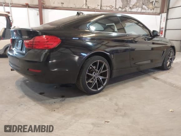 ✅ 2014 BMW 4 Series 428i xDrive • VIN: WBA3N5C50EF715638 • Lot: 43799004. Listed on IAAI with 181,202 mi. Free auction sales archive from the USA and detailed vehicle history report at DreamBid. Image 4.