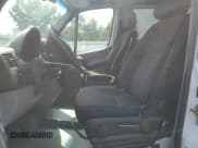 ✅ 2016 Mercedes-Benz Sprinter • VIN: WDZPE7DD8GP194560 • Лот: 66403645. Опубликован ранее на Copart с пробегом 88 067 миль. Бесплатный доступ к архиву аукционных продаж из США и подробный отчёт об истории автомобиля на DreamBid. Изображение 7.