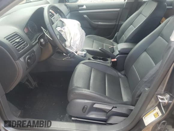 ✅ 2008 Volkswagen Jetta Wolfsburg Edition • VIN: 3VWRA71K08M180437 • Lot: 65740955. Listed on Copart with 99,797 mi. Free auction sales archive from the USA and detailed vehicle history report at DreamBid. Image 7.