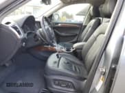 ✅ 2010 Audi Q5 Premium Plus • VIN: WA1LKAFP3AA068011 • Лот: 52264715. Опубликован ранее на Copart с пробегом 131 830 миль. Бесплатный доступ к архиву аукционных продаж из США и подробный отчёт об истории автомобиля на DreamBid. Изображение 7.